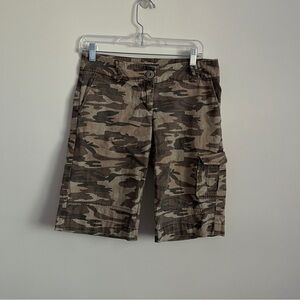 Guess Jeans Camouflage Y2K Brown Cargo Shorts-Size 28